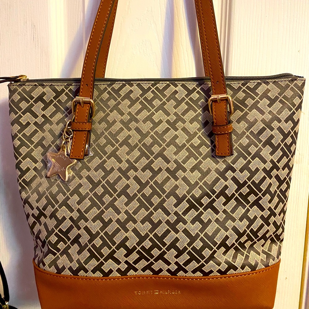 NWT Tommy Hilfiger bag